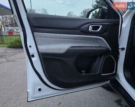 Белый Джип Компас, объемом двигателя 2 л и пробегом 46 тыс. км за 19800 $, фото 46 на Automoto.ua