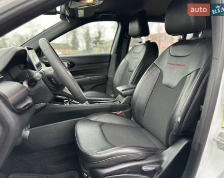 Белый Джип Компас, объемом двигателя 2 л и пробегом 80 тыс. км за 23000 $, фото 32 на Automoto.ua