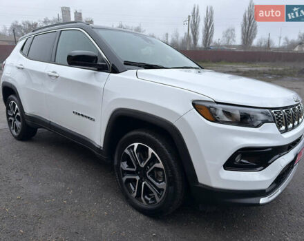 Белый Джип Компас, объемом двигателя 2 л и пробегом 30 тыс. км за 21999 $, фото 6 на Automoto.ua