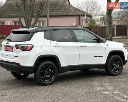 Белый Джип Компас, объемом двигателя 2 л и пробегом 80 тыс. км за 23000 $, фото 20 на Automoto.ua