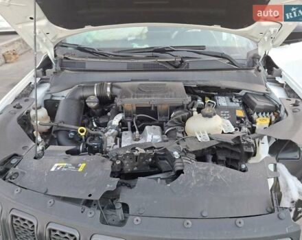 Белый Джип Компас, объемом двигателя 2 л и пробегом 45 тыс. км за 16999 $, фото 3 на Automoto.ua