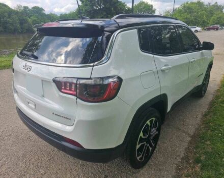 Білий Джип Compass, об'ємом двигуна 2 л та пробігом 14 тис. км за 10000 $, фото 5 на Automoto.ua