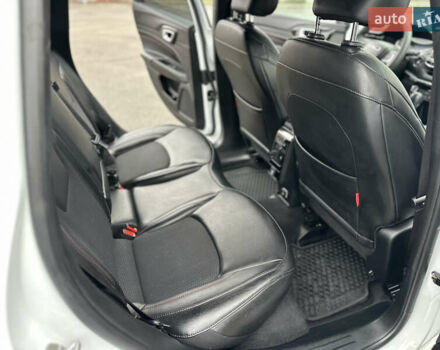 Белый Джип Компас, объемом двигателя 2 л и пробегом 80 тыс. км за 23000 $, фото 30 на Automoto.ua