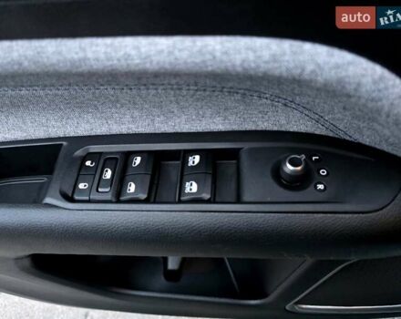 Белый Джип Компас, объемом двигателя 2 л и пробегом 46 тыс. км за 19800 $, фото 49 на Automoto.ua