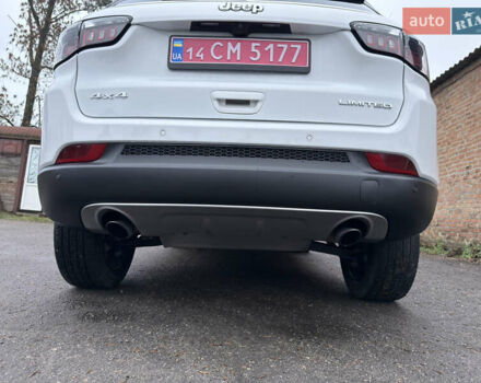 Белый Джип Компас, объемом двигателя 2 л и пробегом 30 тыс. км за 21999 $, фото 5 на Automoto.ua