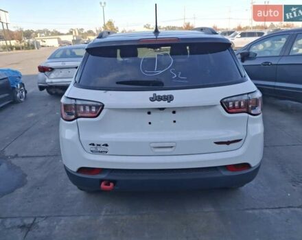 Белый Джип Компас, объемом двигателя 2 л и пробегом 45 тыс. км за 16999 $, фото 10 на Automoto.ua