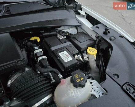 Белый Джип Компас, объемом двигателя 2 л и пробегом 46 тыс. км за 19800 $, фото 81 на Automoto.ua