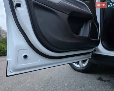 Белый Джип Компас, объемом двигателя 2 л и пробегом 46 тыс. км за 19800 $, фото 47 на Automoto.ua