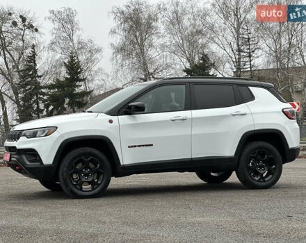 Белый Джип Компас, объемом двигателя 2 л и пробегом 80 тыс. км за 23000 $, фото 4 на Automoto.ua