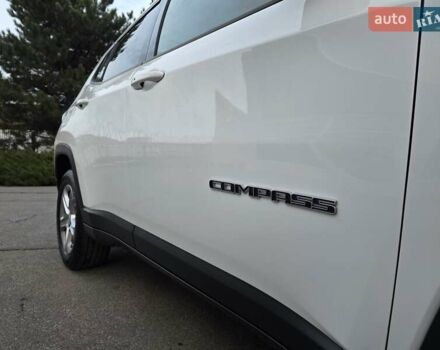 Белый Джип Компас, объемом двигателя 2 л и пробегом 46 тыс. км за 19800 $, фото 8 на Automoto.ua