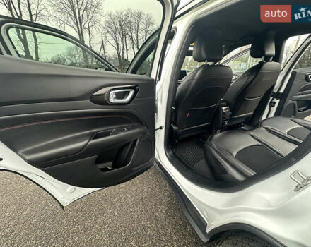 Белый Джип Компас, объемом двигателя 2 л и пробегом 80 тыс. км за 23000 $, фото 43 на Automoto.ua