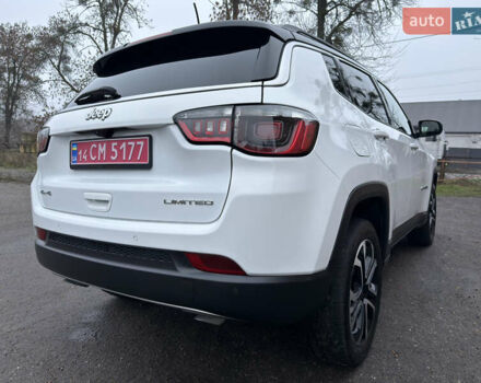 Белый Джип Компас, объемом двигателя 2 л и пробегом 30 тыс. км за 21999 $, фото 9 на Automoto.ua