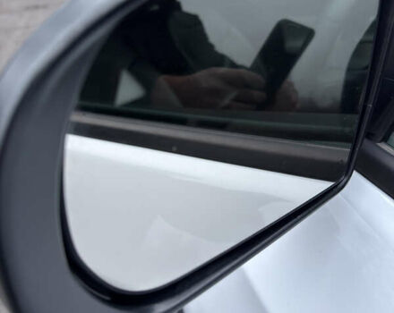 Белый Джип Компас, объемом двигателя 2 л и пробегом 30 тыс. км за 21999 $, фото 58 на Automoto.ua