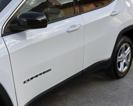 Джип Компас 2023 в Полтаве на Automoto.ua Белый Джип Компас, объемом двигателя 2 л и пробегом 45 тыс. км за 21500 $, фото 3 на Automoto.ua