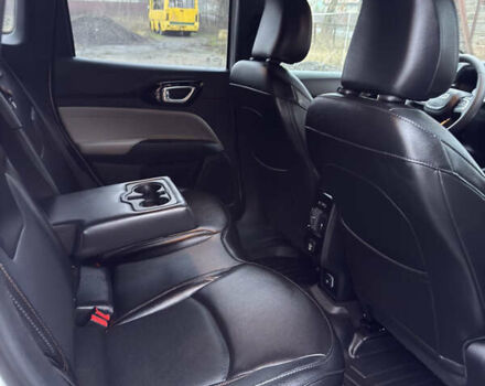 Белый Джип Компас, объемом двигателя 2 л и пробегом 30 тыс. км за 21999 $, фото 60 на Automoto.ua