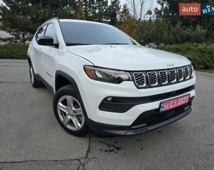 Белый Джип Компас, объемом двигателя 2 л и пробегом 46 тыс. км за 19800 $, фото 4 на Automoto.ua