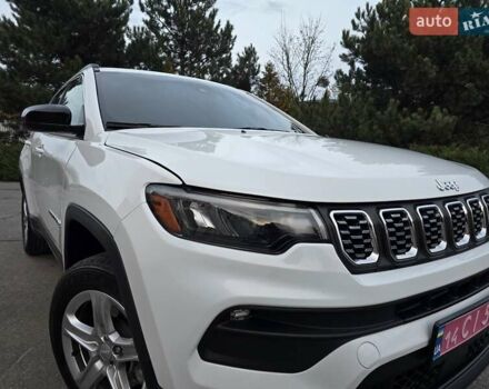 Белый Джип Компас, объемом двигателя 2 л и пробегом 46 тыс. км за 19800 $, фото 3 на Automoto.ua