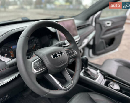 Белый Джип Компас, объемом двигателя 2 л и пробегом 80 тыс. км за 23000 $, фото 25 на Automoto.ua