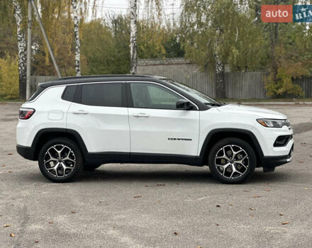 Білий Джип Compass, об'ємом двигуна 2 л та пробігом 19 тис. км за 21700 $, фото 6 на Automoto.ua