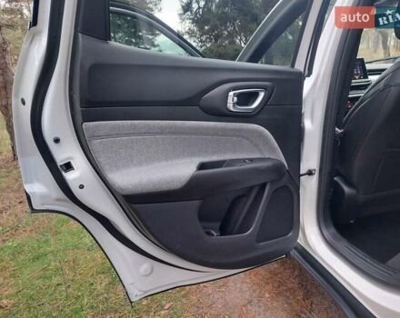 Белый Джип Компас, объемом двигателя 2 л и пробегом 18 тыс. км за 20700 $, фото 11 на Automoto.ua