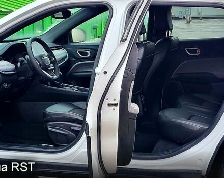 Белый Джип Компас, объемом двигателя 2 л и пробегом 9 тыс. км за 21000 $, фото 5 на Automoto.ua