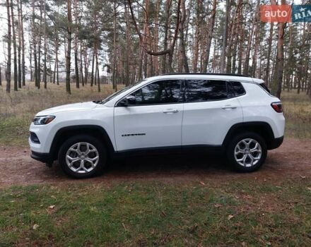 Белый Джип Компас, объемом двигателя 2 л и пробегом 18 тыс. км за 20700 $, фото 1 на Automoto.ua