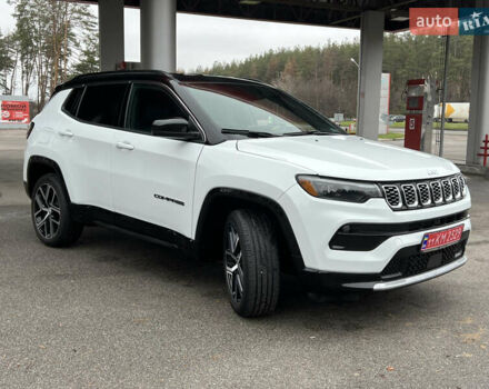 Білий Джип Compass, об'ємом двигуна 2 л та пробігом 3 тис. км за 24300 $, фото 10 на Automoto.ua