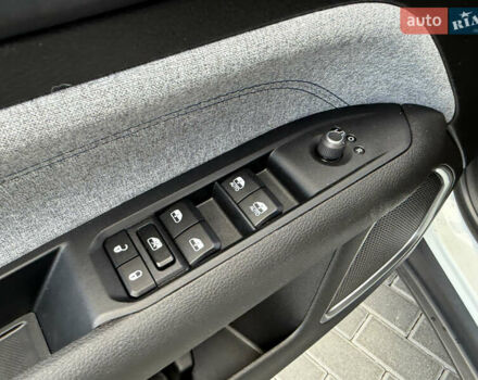 Белый Джип Компас, объемом двигателя 2 л и пробегом 20 тыс. км за 25000 $, фото 37 на Automoto.ua