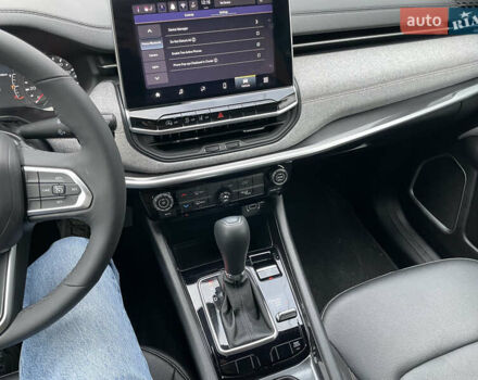 Белый Джип Компас, объемом двигателя 2 л и пробегом 24 тыс. км за 21500 $, фото 8 на Automoto.ua