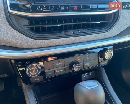 Білий Джип Compass, об'ємом двигуна 2 л та пробігом 24 тис. км за 22500 $, фото 16 на Automoto.ua