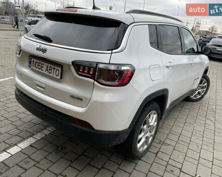 Белый Джип Компас, объемом двигателя 2 л и пробегом 24 тыс. км за 21500 $, фото 2 на Automoto.ua