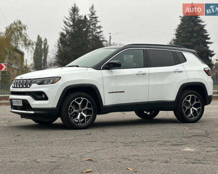 Білий Джип Compass, об'ємом двигуна 2 л та пробігом 19 тис. км за 21700 $, фото 4 на Automoto.ua