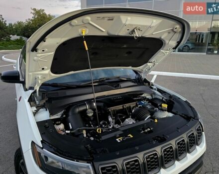 Білий Джип Compass, об'ємом двигуна 2 л та пробігом 75 тис. км за 19700 $, фото 98 на Automoto.ua