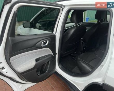 Белый Джип Компас, объемом двигателя 2 л и пробегом 8 тыс. км за 19800 $, фото 15 на Automoto.ua