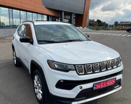 Белый Джип Компас, объемом двигателя 2 л и пробегом 24 тыс. км за 22500 $, фото 1 на Automoto.ua