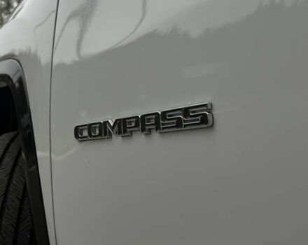 Білий Джип Compass, об'ємом двигуна 2 л та пробігом 3 тис. км за 24300 $, фото 16 на Automoto.ua