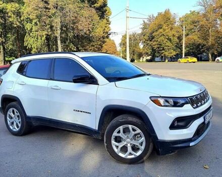 Белый Джип Компас, объемом двигателя 2 л и пробегом 20 тыс. км за 25200 $, фото 1 на Automoto.ua