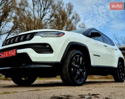 Белый Джип Компас, объемом двигателя 2 л и пробегом 7 тыс. км за 23999 $, фото 3 на Automoto.ua