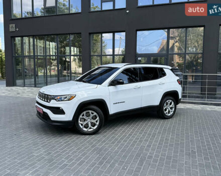 Белый Джип Компас, объемом двигателя 2 л и пробегом 20 тыс. км за 25000 $, фото 2 на Automoto.ua