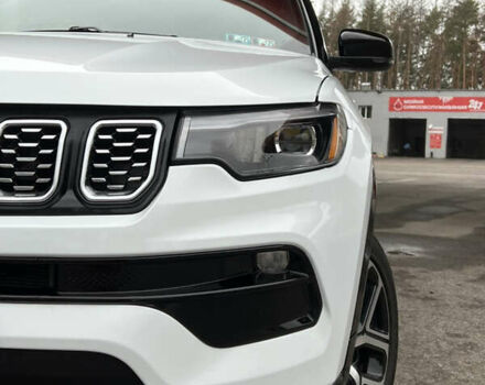 Білий Джип Compass, об'ємом двигуна 2 л та пробігом 3 тис. км за 24300 $, фото 2 на Automoto.ua