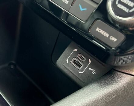 Білий Джип Compass, об'ємом двигуна 2 л та пробігом 3 тис. км за 24300 $, фото 16 на Automoto.ua