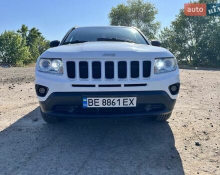 Белый Джип Компас, объемом двигателя 2.14 л и пробегом 168 тыс. км за 11000 $, фото 1 на Automoto.ua