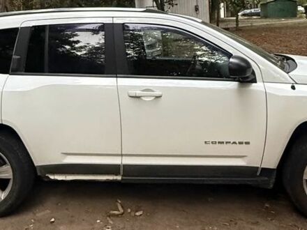 Белый Джип Компас, объемом двигателя 0 л и пробегом 100 тыс. км за 5997 $, фото 1 на Automoto.ua