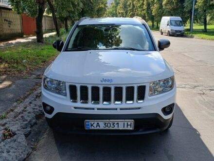 Джип Компас 2011 в Киеве на Automoto.ua Белый Джип Компас, объемом двигателя 2.4 л и пробегом 153 тыс. км за 8999 $, фото 1 на Automoto.ua