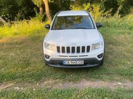 Білий Джип Compass, об'ємом двигуна 2.36 л та пробігом 223 тис. км за 8000 $, фото 1 на Automoto.ua