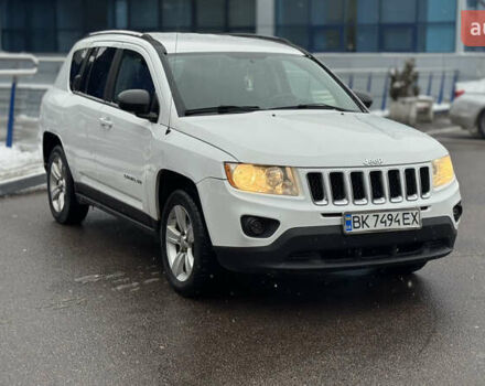 Белый Джип Компас, объемом двигателя 2.36 л и пробегом 233 тыс. км за 6400 $, фото 1 на Automoto.ua