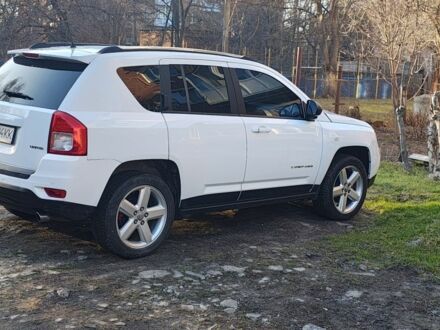 Білий Джип Compass, об'ємом двигуна 2.4 л та пробігом 255 тис. км за 9500 $, фото 1 на Automoto.ua
