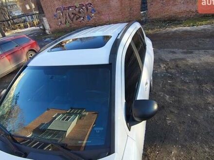 Білий Джип Compass, об'ємом двигуна 2.4 л та пробігом 255 тис. км за 9500 $, фото 1 на Automoto.ua