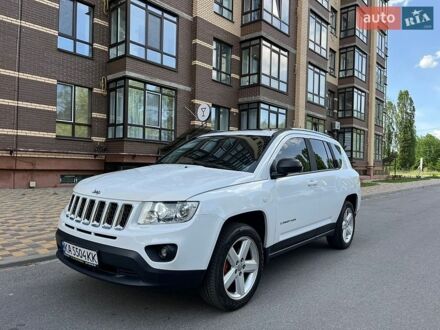 Білий Джип Compass, об'ємом двигуна 2.4 л та пробігом 255 тис. км за 9200 $, фото 1 на Automoto.ua