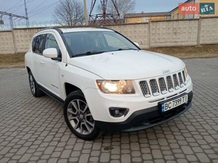 Джип Compass 2013 у Львові на Automoto.ua Білий Джип Compass, об'ємом двигуна 2.36 л та пробігом 166 тис. км за 10700 $, фото 1 на Automoto.ua